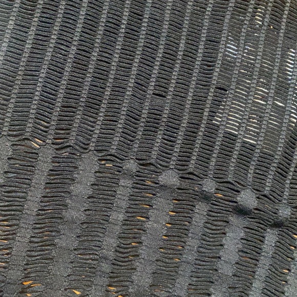 Forever 21 seamless netted top S/M - Picture 3 of 4